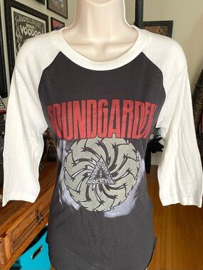 SOUNDGARDEN 2017 Tour Black & White 3/4 Sleeve Ringer Top Small unisex